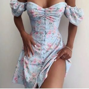 House of CB Aria dress in blue floral print size L